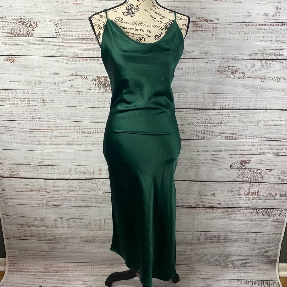 PETAL + PUP EMERALD GREEN LOW CUT BACK SILKY SIZE 4 HIGH LOW HEM DRESS - Picture 2 of 12
